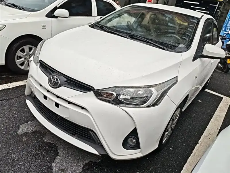 Toyota Yaris L