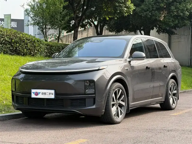 Li Auto L8