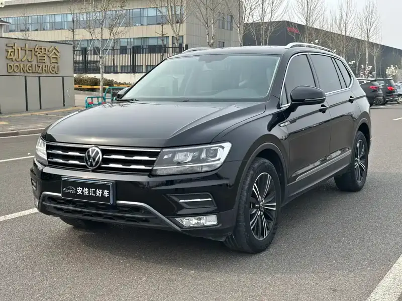 Volkswagen Tiguan L