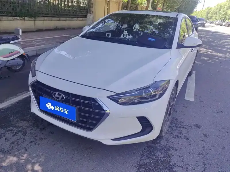 Hyundai Elantra