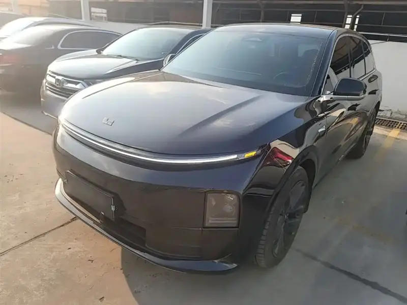 Li Auto L6