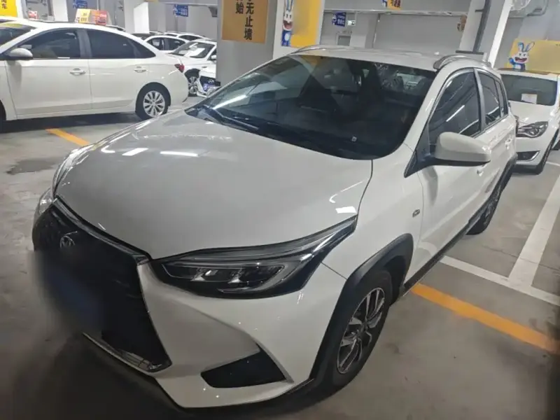 Toyota Yaris L
