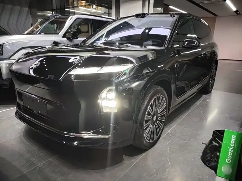 NIO ES8