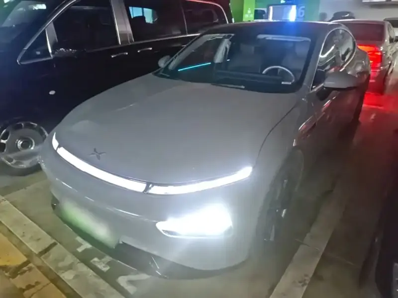 XPeng P7