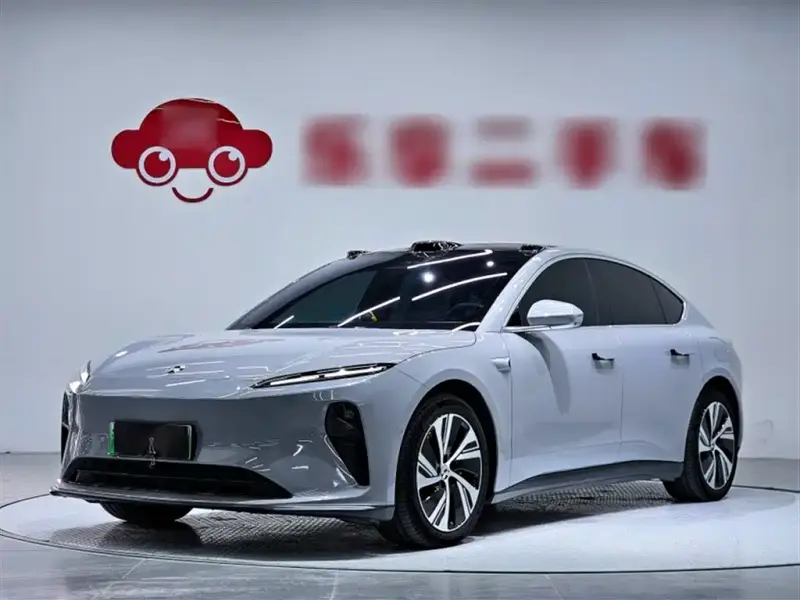 NIO ET5