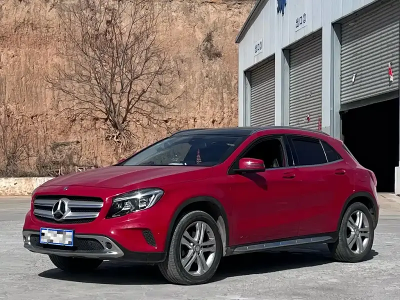 Mercedes-Benz GLA