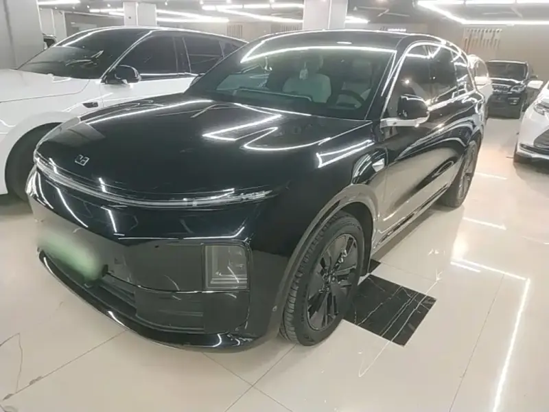 Li Auto L6