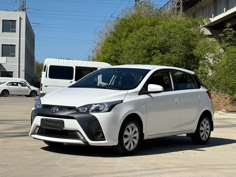 Toyota Yaris L