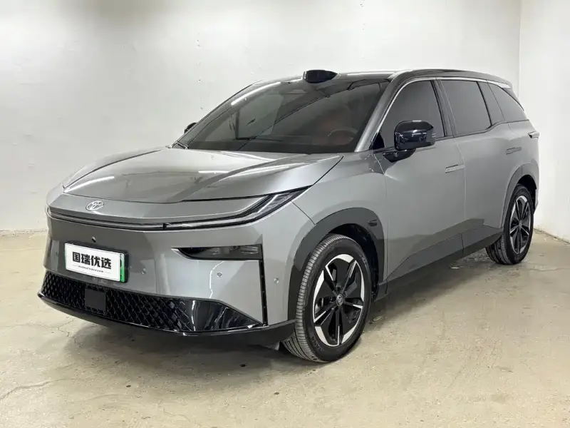 Toyota Bozhi 3X