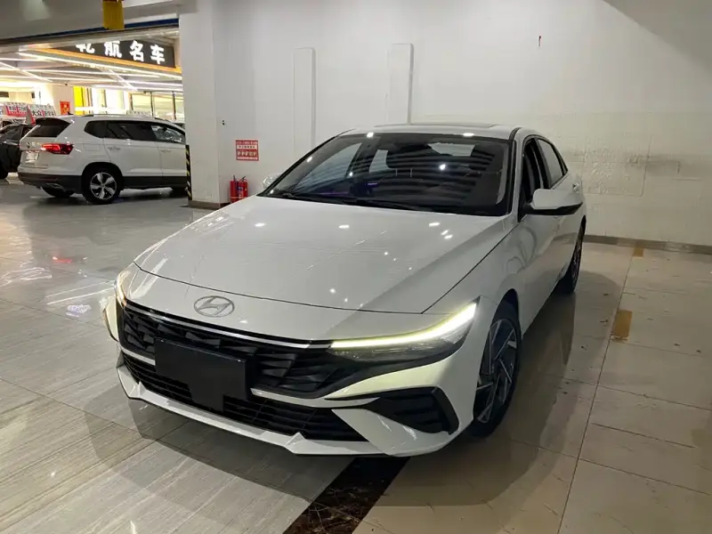 Hyundai Elantra