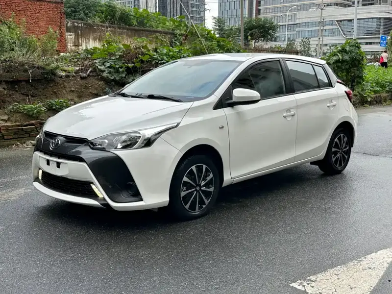 Toyota Yaris L