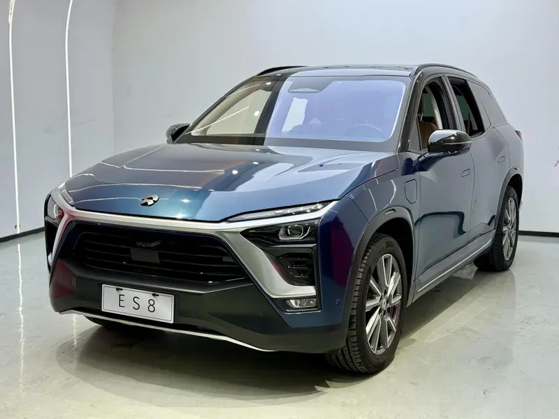 NIO ES8