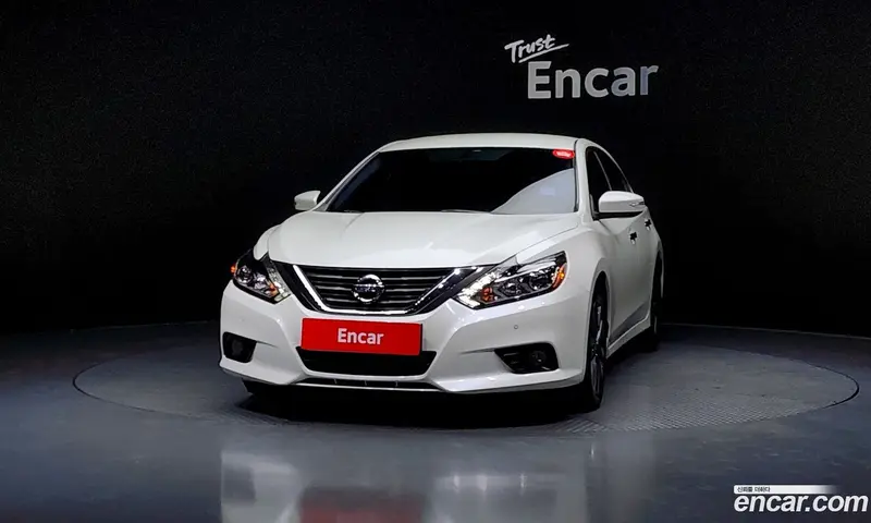 Nissan Altima