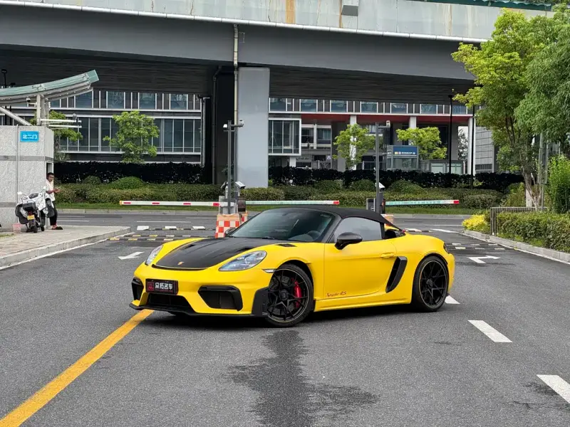 Porsche 718