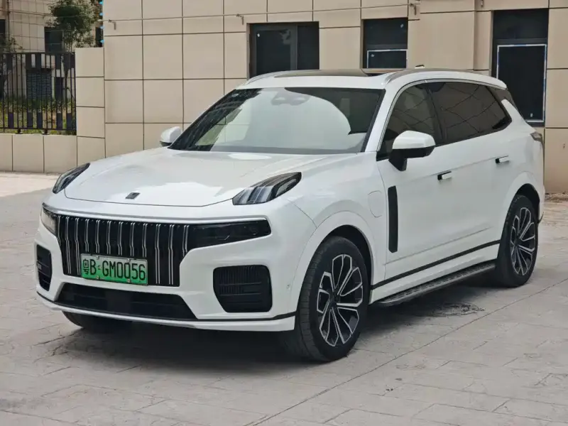 Lynk & Co 09 EM-P