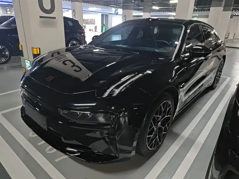 Zeekr 001