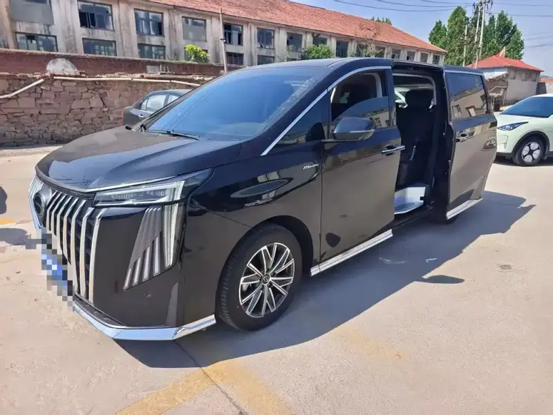 GAC Motor M8