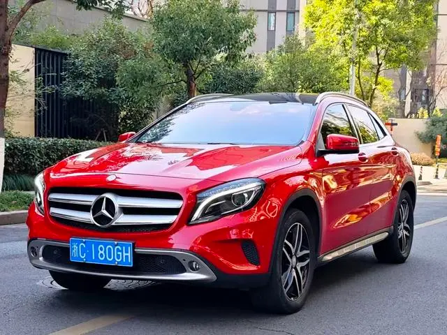 Mercedes-Benz GLA