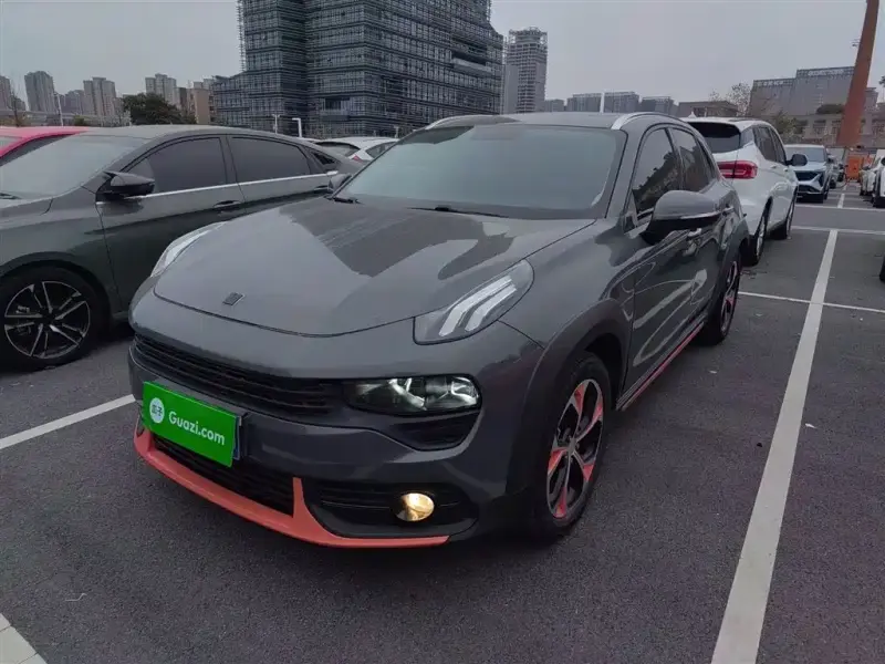 Lynk & Co 02