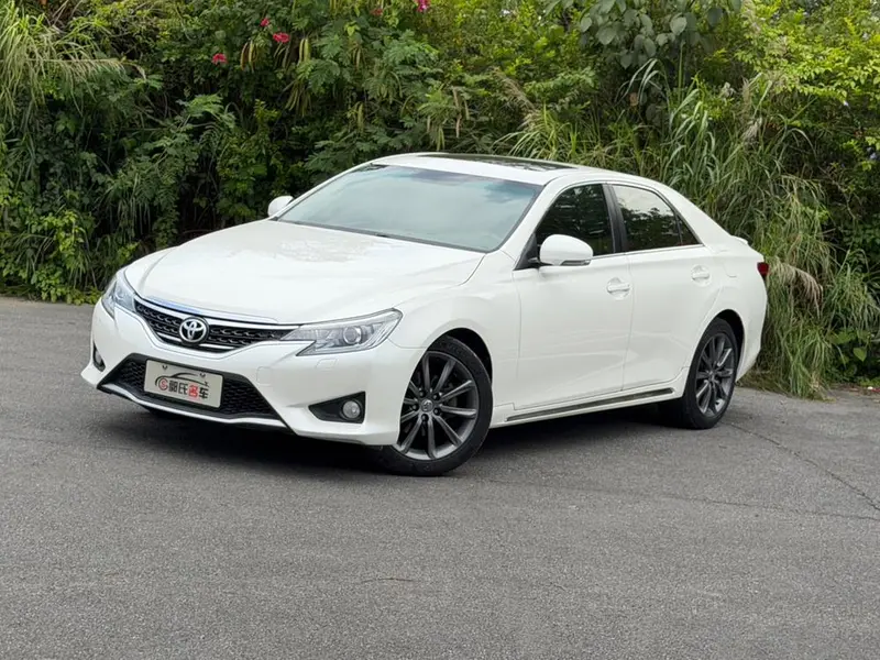Toyota Reiz