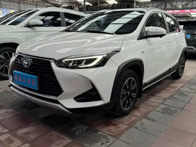 Toyota Yaris L