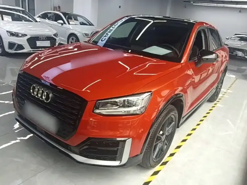 Audi Q2L
