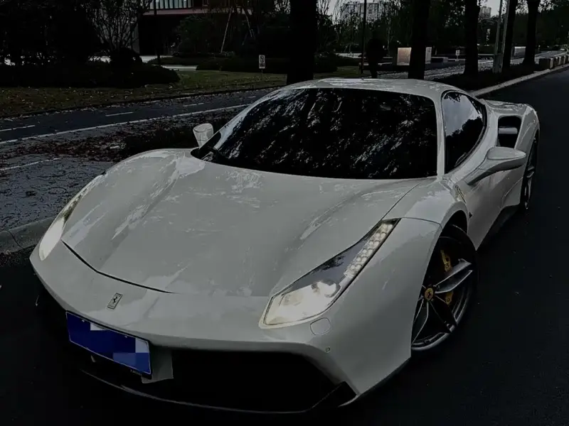 Ferrari 488