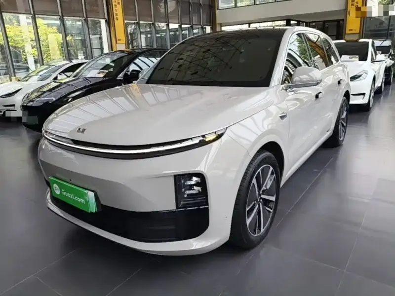 Li Auto L6