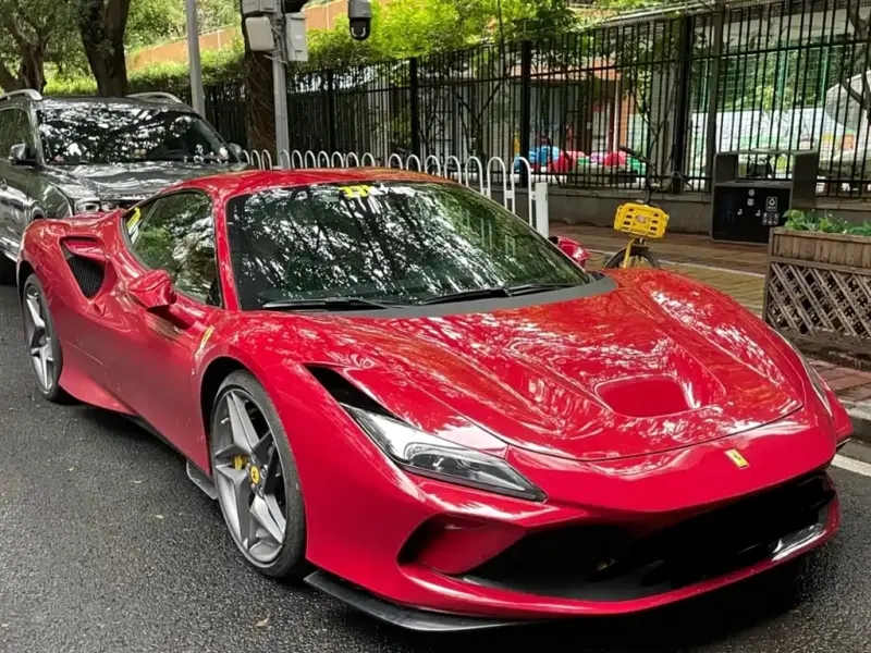 Ferrari F8