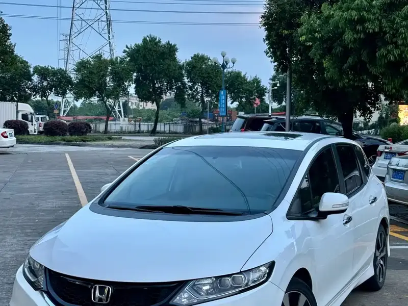 Honda Jade