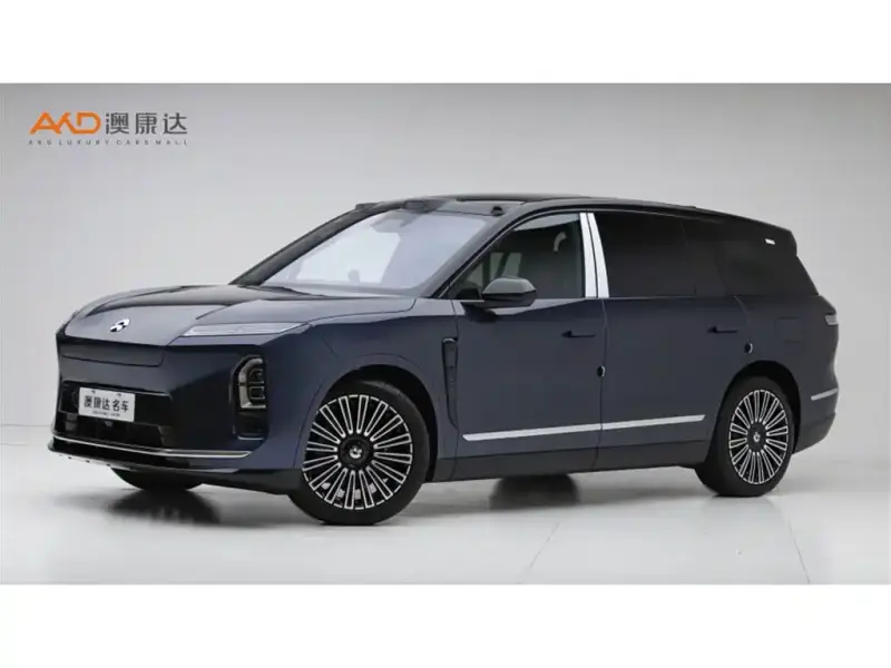NIO ES8
