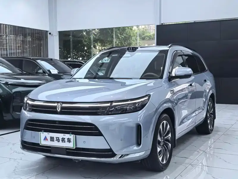 AITO M7