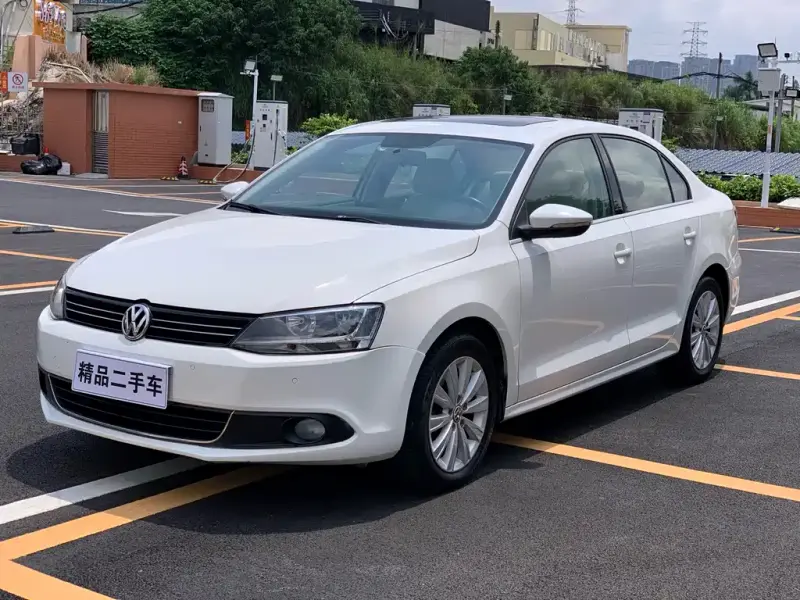 Volkswagen Sagitar