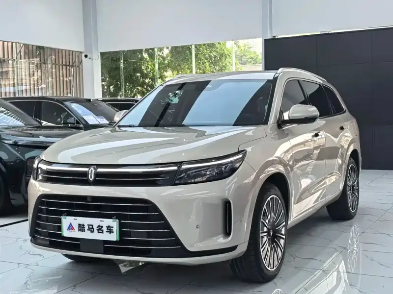 AITO M7