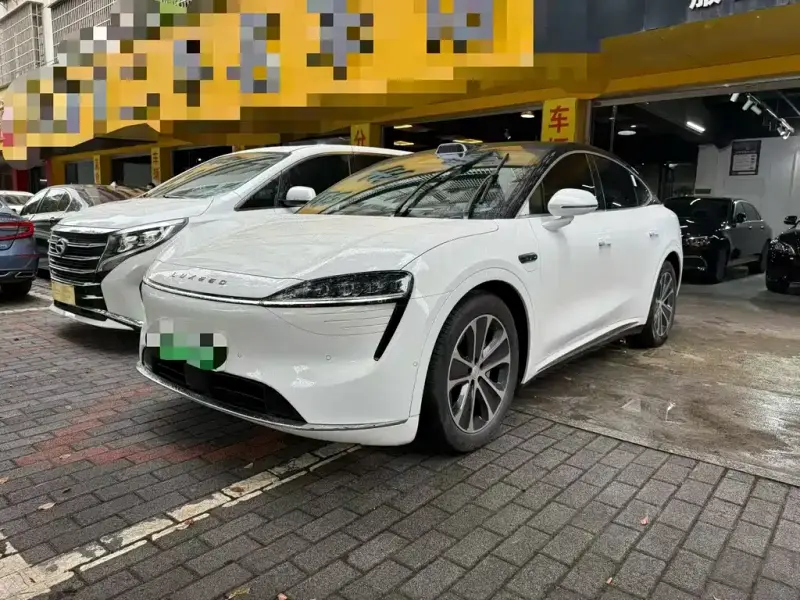 Luxeed Zhijie R7
