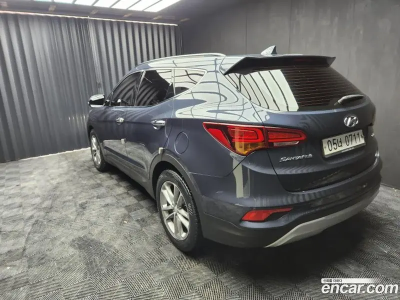 Hyundai Santa Fe (Santafe)