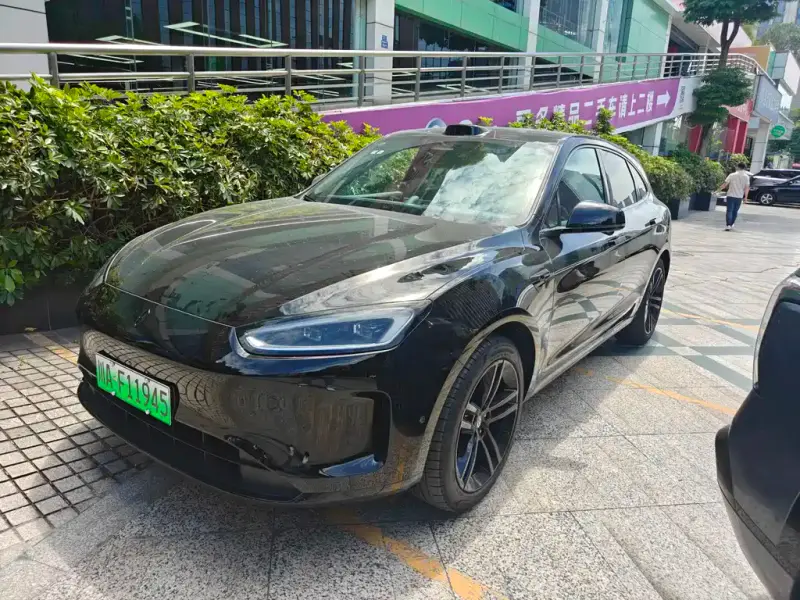 AITO M5
