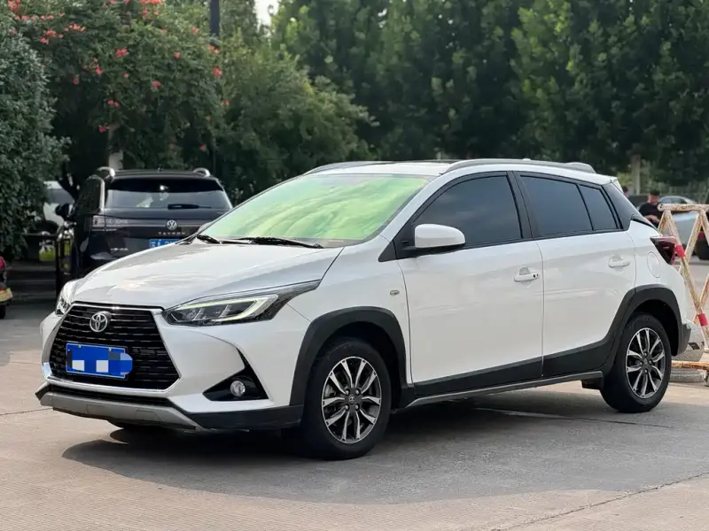 Toyota Yaris L