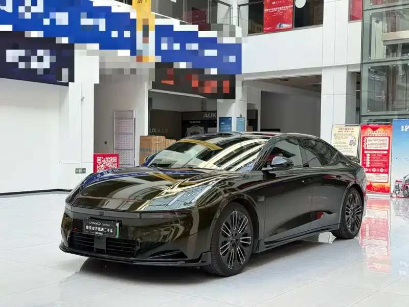 Lynk & Co 10