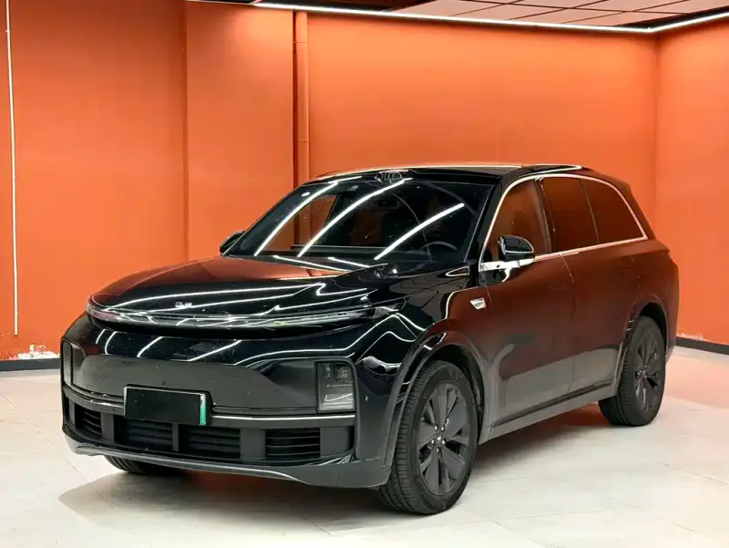 Li Auto L8