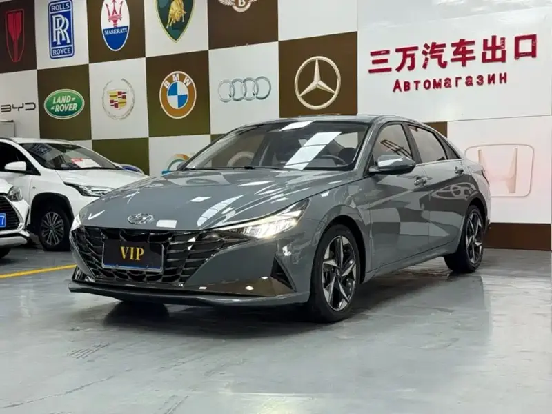 Hyundai Elantra
