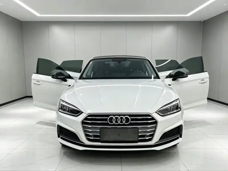 Audi A5 (Import)