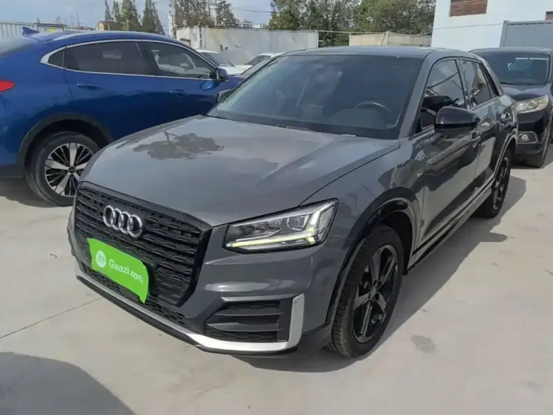 Audi Q2L