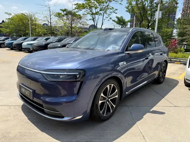 AITO M7