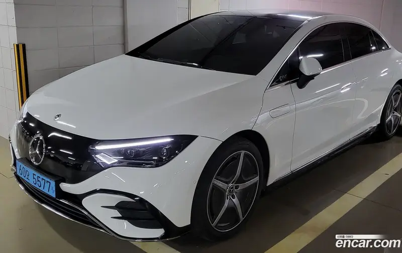 Mercedes-Benz EQE