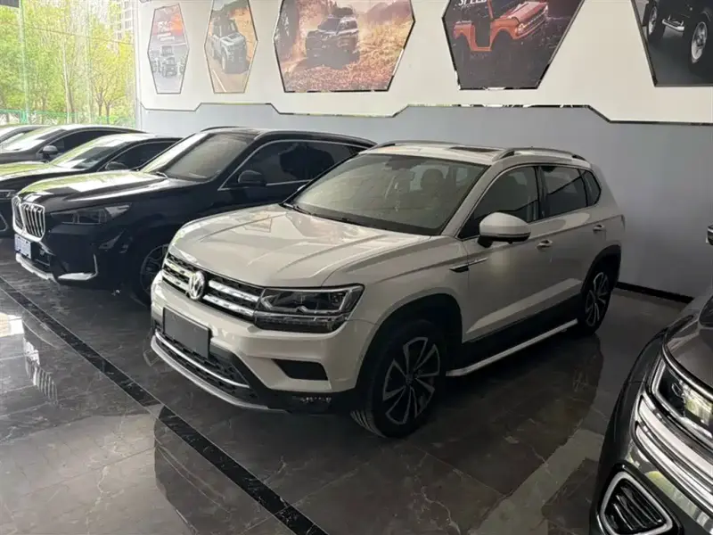 Volkswagen Tharu