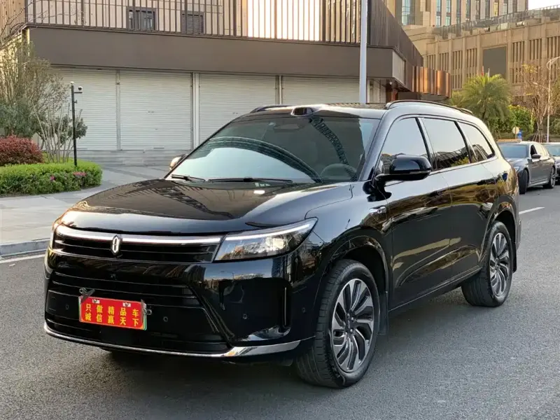 AITO M7