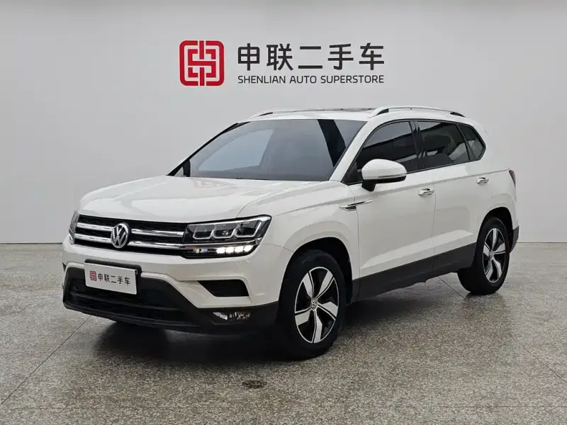 Volkswagen Tharu