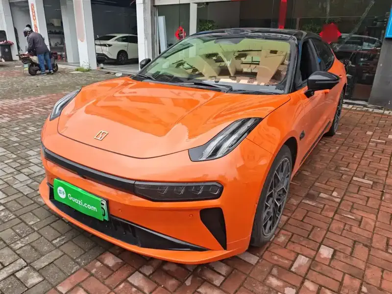 Zeekr 001