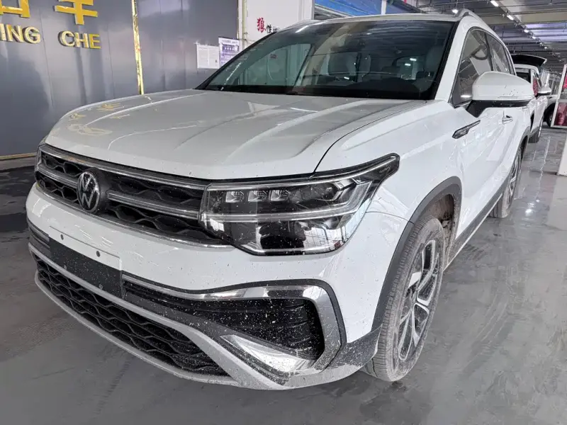 Volkswagen Tharu
